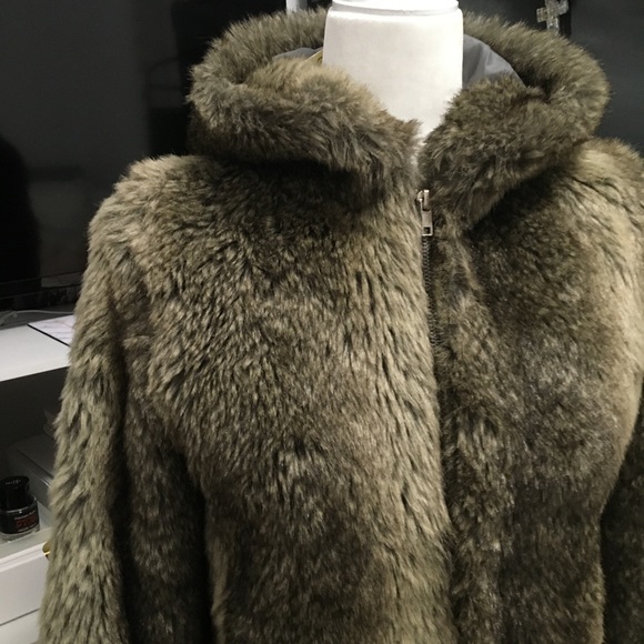 Faur fax Jacket - Picture 9 of 16